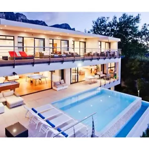 geneva-drive-villa.hotels-capetown.com/